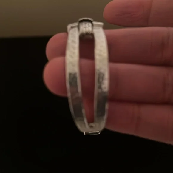 Luxury Artisan of Bali Oval Cuff. Crafted of solid sterling silver.